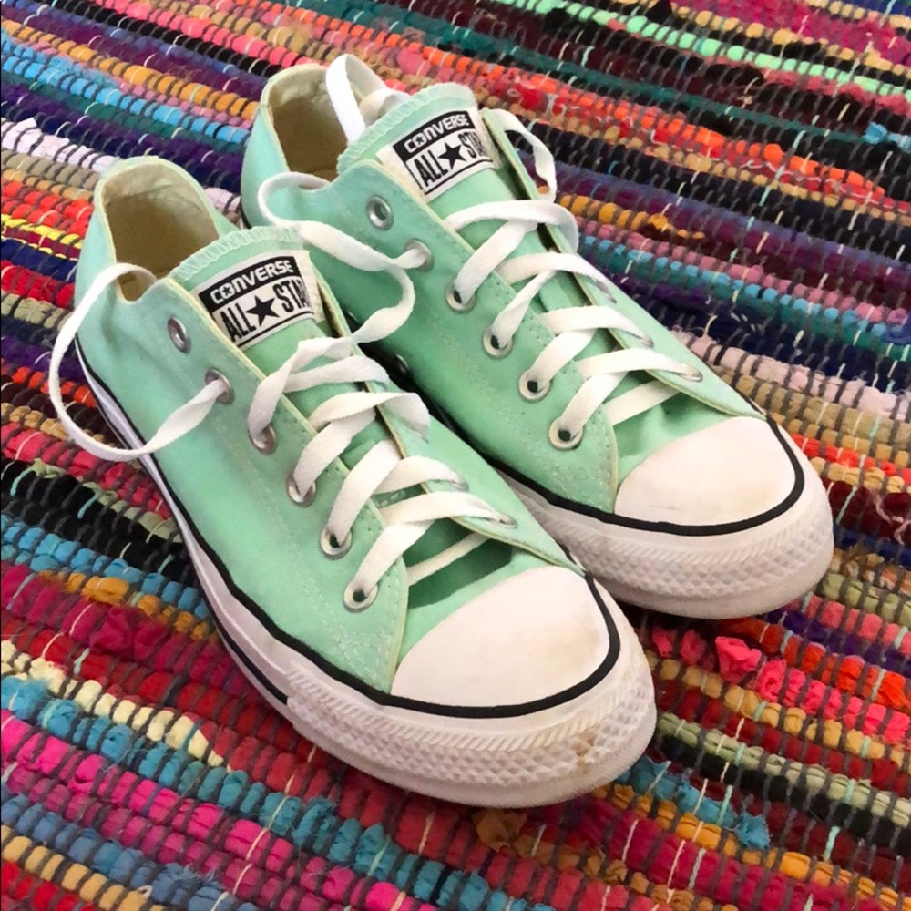 Converse All Stars - Picture 1 of 3